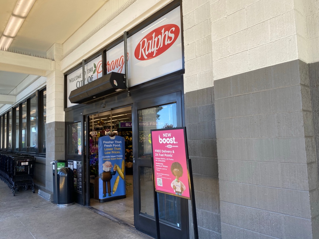 How to OC: Best & Closest Grocery Store Near Disneyland, Angel Stadium, Honda Center, Old Towne Orange, and Chapman University: Ralphs at Main & Chapman, Orange, CA